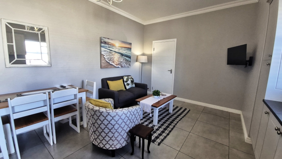 To Let 1 Bedroom Property for Rent in Westcliff Western Cape